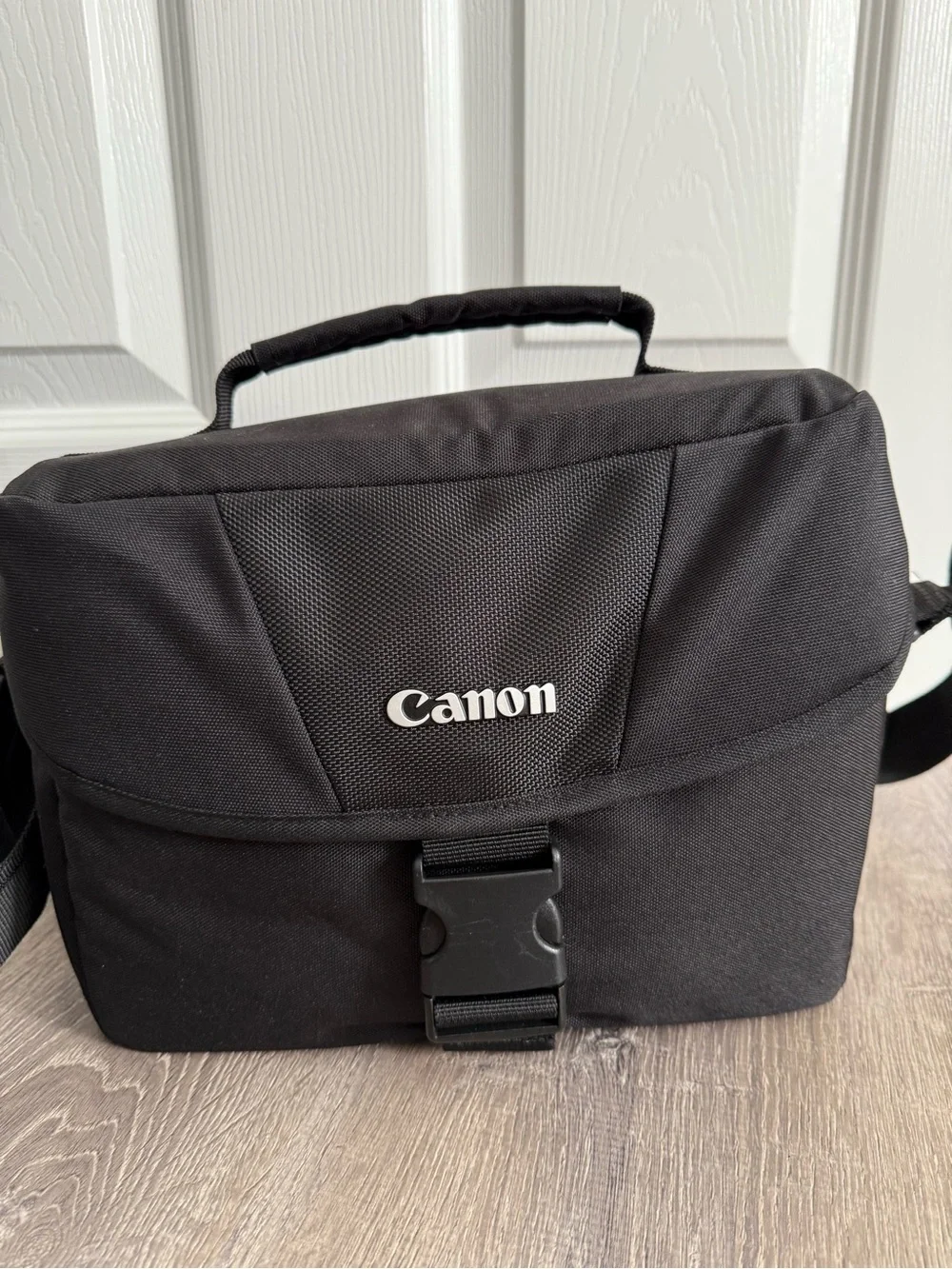 Canon EOS Rebel T6